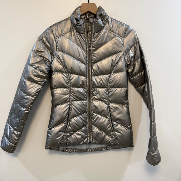 Athleta silver Metallic Down Puffer Jacket xs - Picture 2 of 7